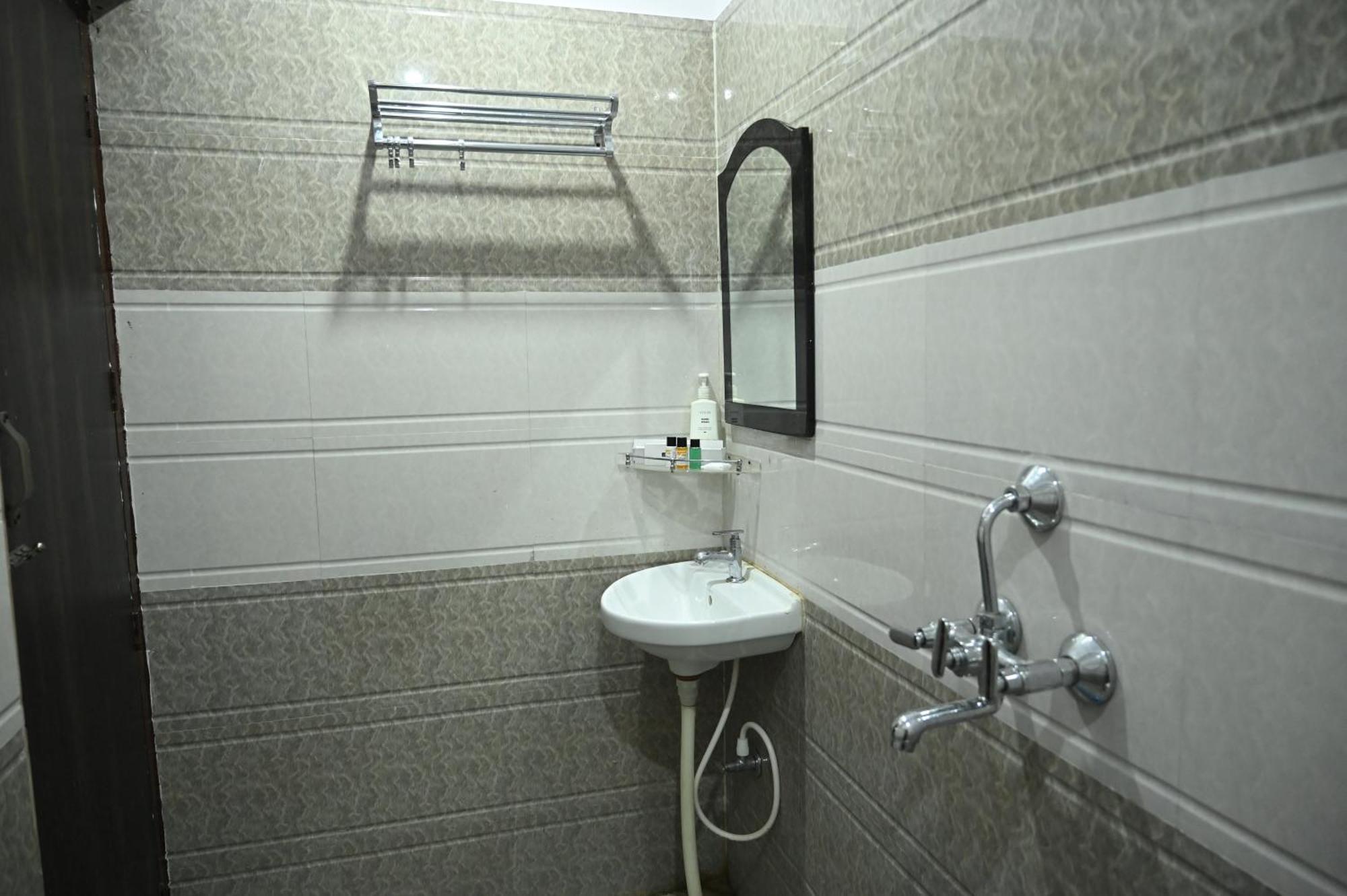 Hotel Diamant Inn Patna  Exterior photo